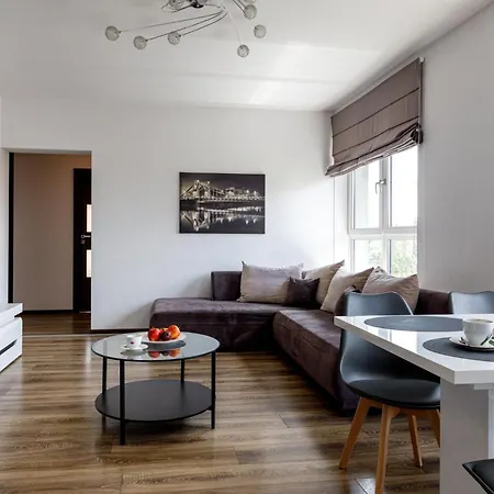 Apartament - Center - Comfortable And Bright - L17