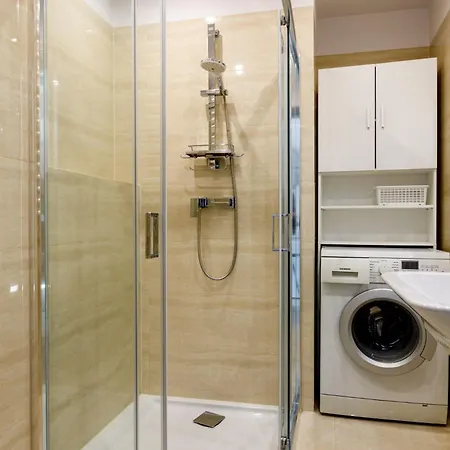 Apartment - Center - Comfortable And Bright - L17 *