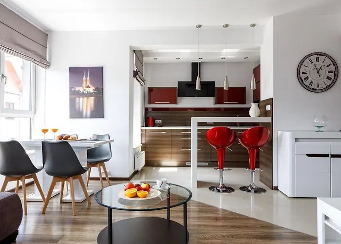 - Center - Comfortable And Bright - L17 Apartment